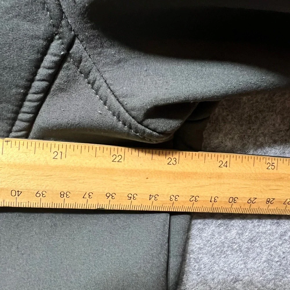 Reebok Men's XL Gray Softshell Fleece Lined‎ Hooded Zip Jacket Activewear
